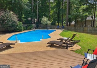 210 Melrah Hill in Peachtree City, GA - Building Photo - Building Photo