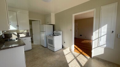 1533 Pearl St in Alameda, CA - Building Photo - Building Photo