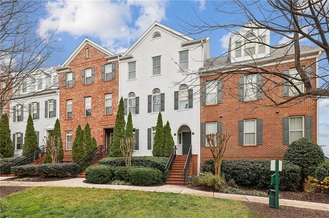 property at 305 Le Gran Bend