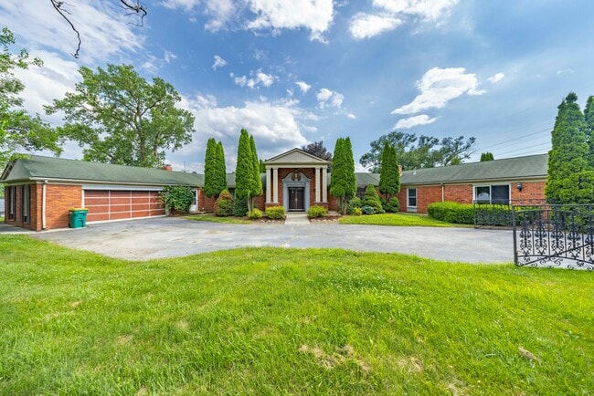 property at 42195 Kouza Ct