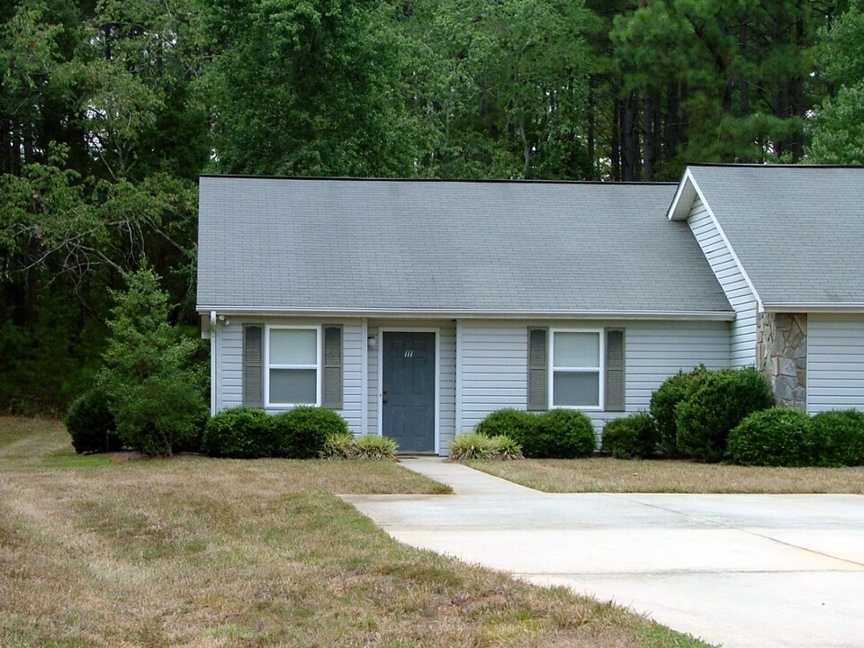 111 Birdie Ct in Mooresville, NC - Building Photo