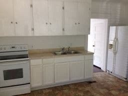 202 W 7th St in Pittsburg, KS - Building Photo - Building Photo