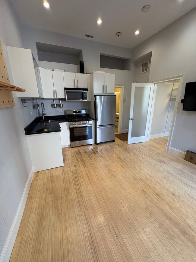 property at 290 Columbus Ave