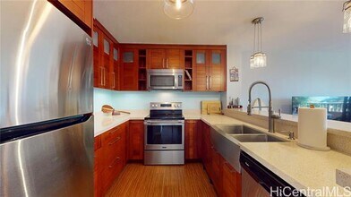 46-060-60 Konane Pl in Kaneohe, HI - Building Photo - Building Photo