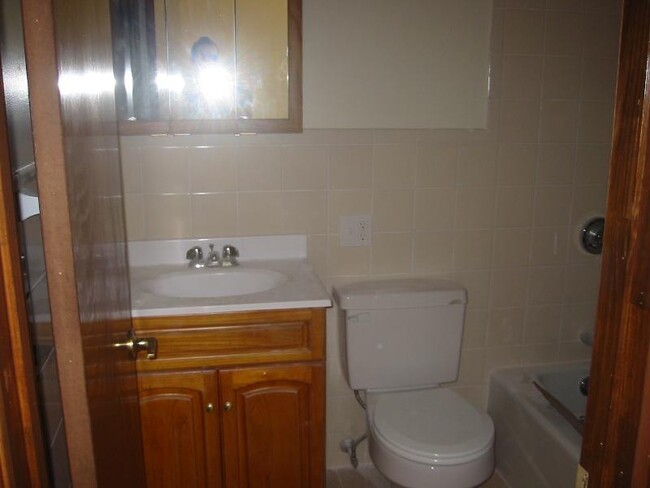 133 Brook St, Unit 2