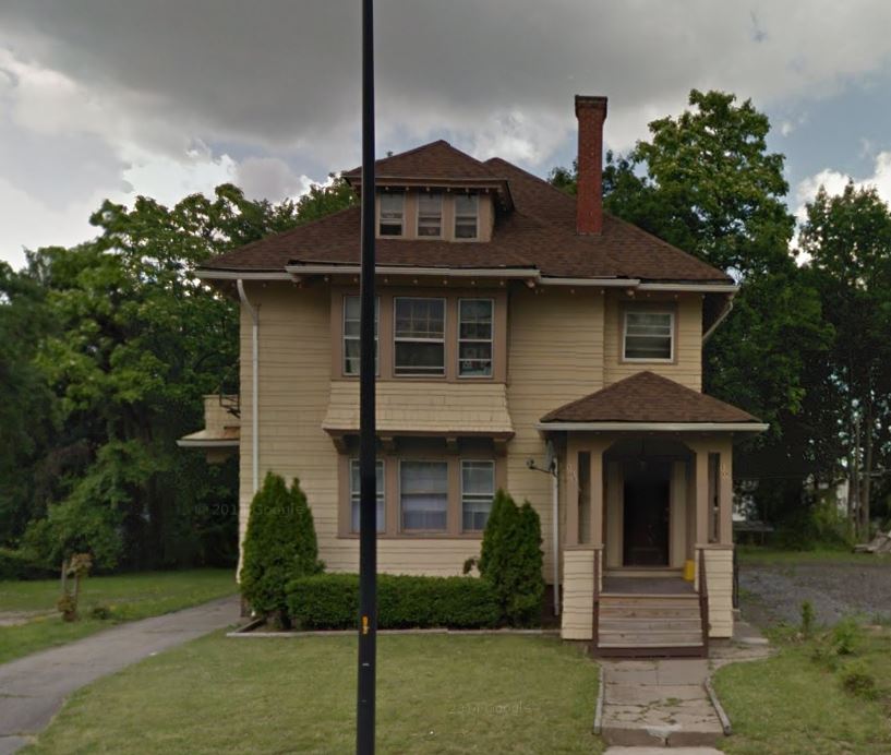 1055 Plymouth Ave S in Rochester, NY - Foto de edificio