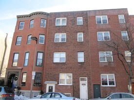 33 Chelsea St Apartments