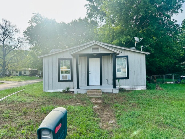 property at 801 S Roden Ln