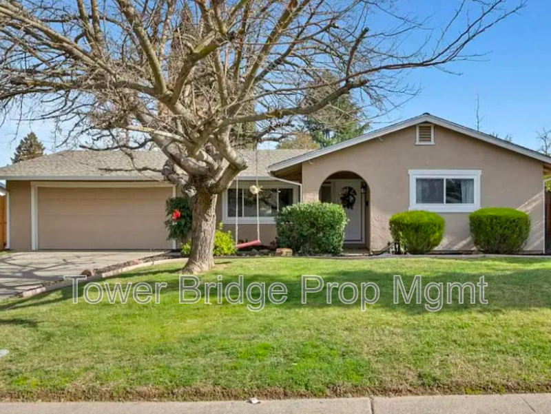 6306 Trajan Dr in Orangevale, CA - Foto de edificio