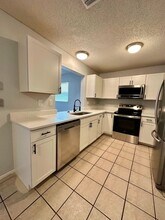 11143 Holbrook St in Spring Hill, FL - Building Photo - Building Photo