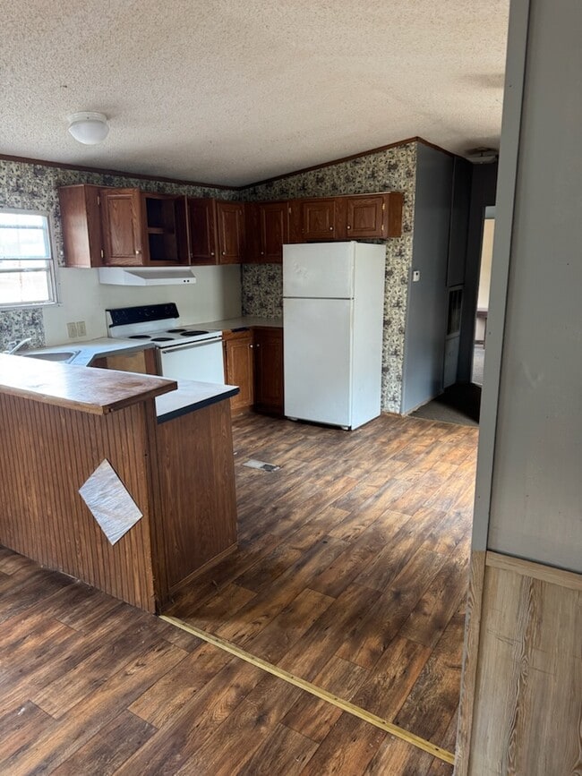 property at 930 US-278