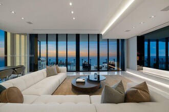 17141 Collins Ave in Sunny Isles Beach, FL - Building Photo - Building Photo