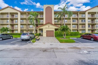 12901 SW 15th Ct in Pembroke Pines, FL - Building Photo - Building Photo