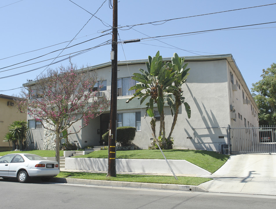 101 E Beacon St in Alhambra, CA - Building Photo