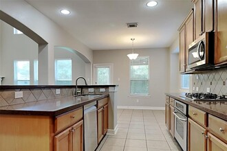 12112 Forest Sage Ln in Pearland, TX - Building Photo - Building Photo