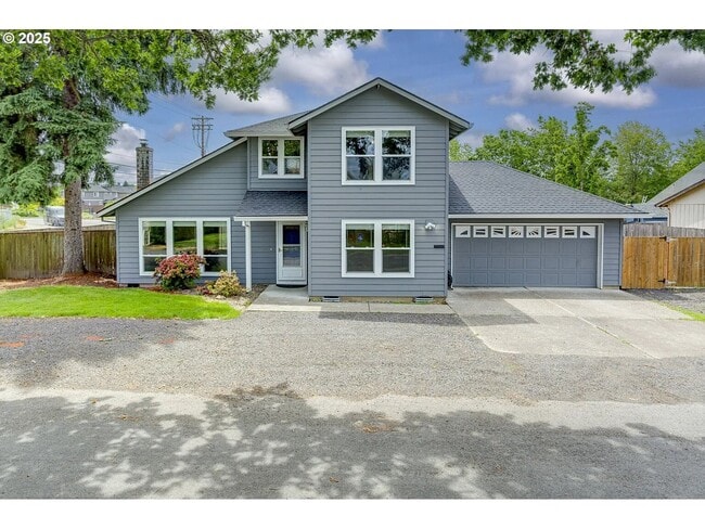 property at 3017 SE Brookwood Ave