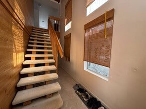 23418 Tamarack Ln in Maple Ridge, BC - Building Photo - Building Photo