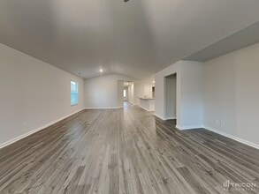 127 Harvest Cir in Dickson, TN - Foto de edificio - Building Photo