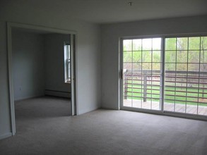 Olde Orchard Park Apartments in South Burlington, VT - Building Photo - Interior Photo