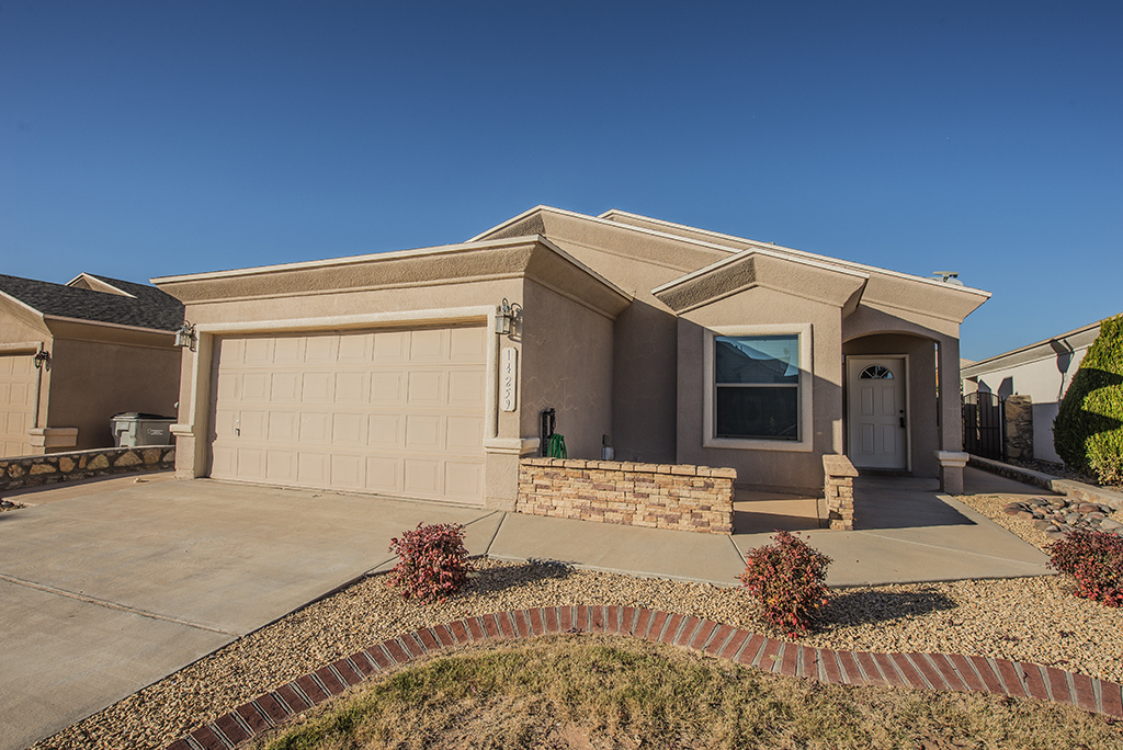 14259 Gil Reyes Dr in El Paso, TX - Building Photo