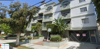 4184 Arch Dr, Unit 102 in Studio City, CA - Building Photo