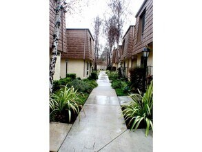 4107 Yankee Dr in Agoura Hills, CA - Building Photo - Building Photo