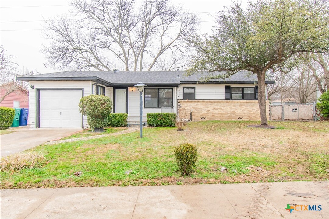 905 Chalk St in Copperas Cove, TX - Building Photo