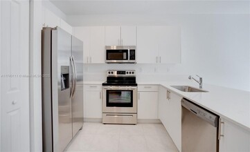 23505 SW 129th Path in Princeton, FL - Foto de edificio - Building Photo
