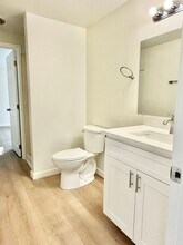 3063 Oak Bay Rd in Port Hadlock, WA - Building Photo - Building Photo