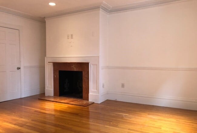 property at 254 Newbury St
