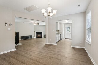 1014 Mc Kinley Ave in Chesapeake, VA - Building Photo - Building Photo