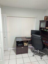 4824 SW 152nd Ct in Miami, FL - Building Photo - Building Photo
