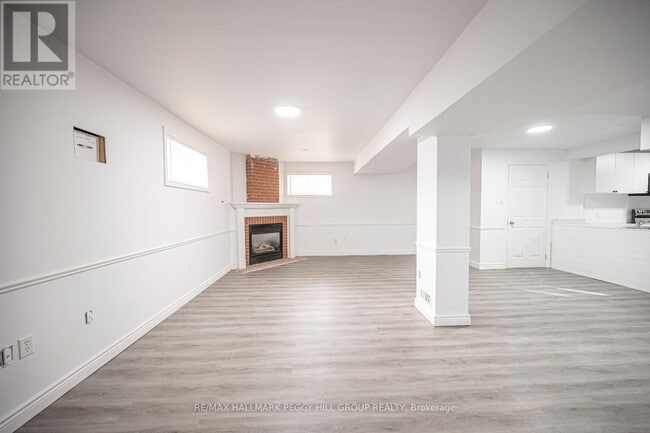 30 Brouwer Crescent in Wasaga Beach, ON - Building Photo - Building Photo