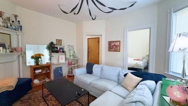 26 Darling St in Boston, MA - Building Photo - Building Photo