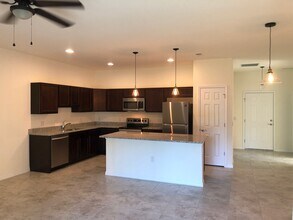 24482 Zephyr Ct, Unit 24482 Zephry Court in Port Charlotte, FL - Foto de edificio - Building Photo
