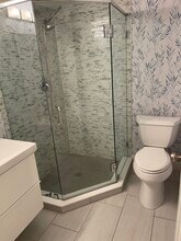 4570 Ringwood Meadow, Unit 2 in Sarasota, FL - Building Photo - Building Photo