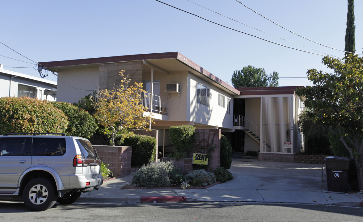 150 Village Ct in Walnut Creek, CA - Building Photo