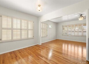 4944 Coke Ave, Unit 1 in Lakewood, CA - Foto de edificio - Building Photo