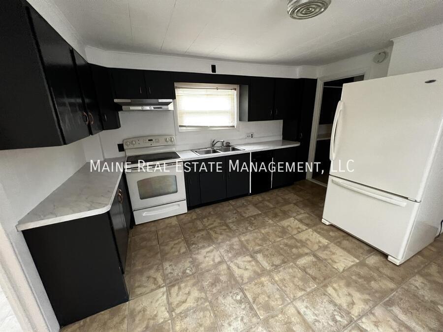 261 Birch St in Bangor, ME - Building Photo