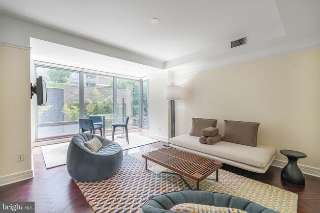 property at 1111 23rd St NW