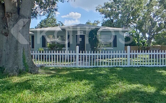 5140 17th Ave N in St. Petersburg, FL - Building Photo