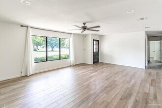1401 Marigold Ave in McAllen, TX - Building Photo - Building Photo
