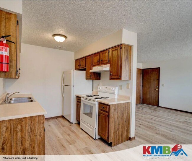 947 Boston Way photo'