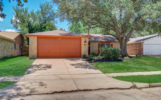 17411 S Yorkglen Dr in Houston, TX - Building Photo - Building Photo