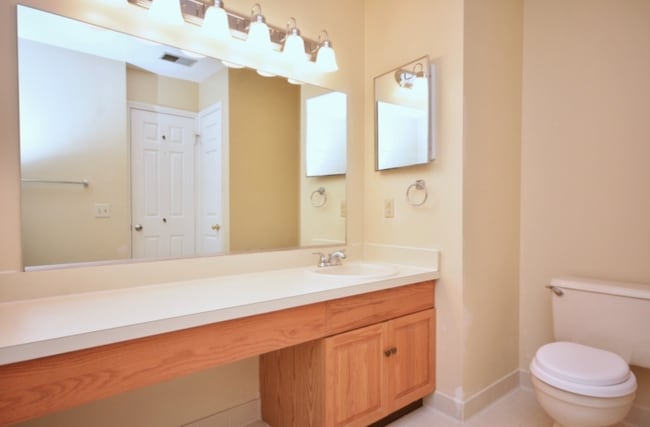 26 Smithfield Ct in Basking Ridge, NJ - Foto de edificio - Building Photo