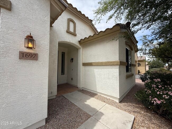 property at 1697 W Seagull Ct