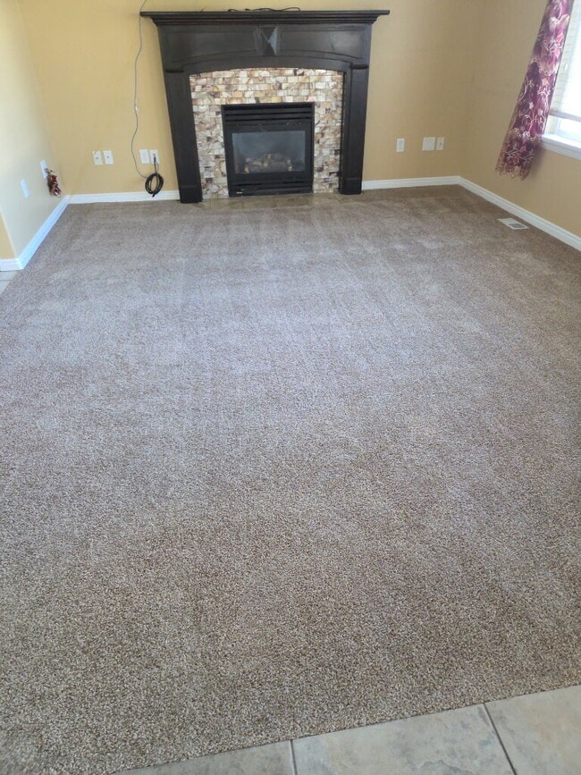 5296 Ravenna Ct in Herriman, UT - Foto de edificio - Building Photo