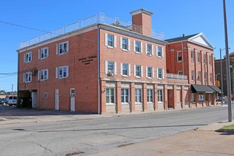 Brede Tower Apartments North in Belleville, IL - Building Photo - Building Photo