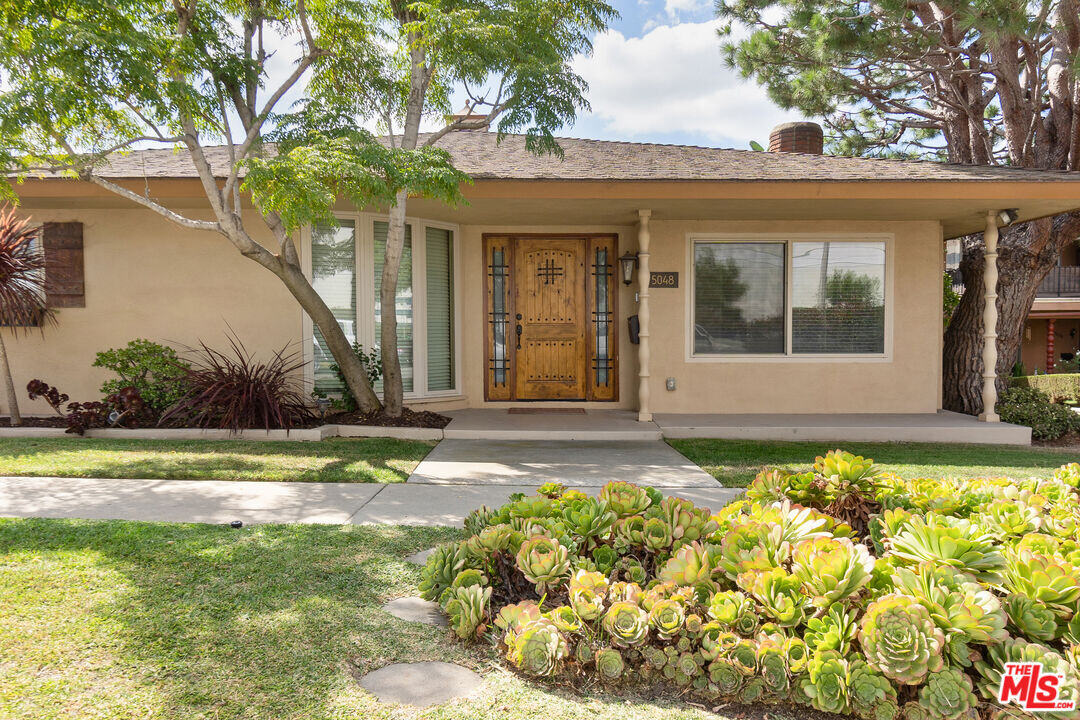 5048 W Slauson Ave in Los Angeles, CA - Building Photo