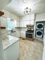 309 N Dubellette St in Weatherford, TX - Building Photo